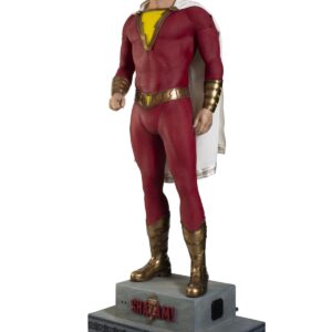 SHAZAM!: Shazam 1:1 Scale Statue
